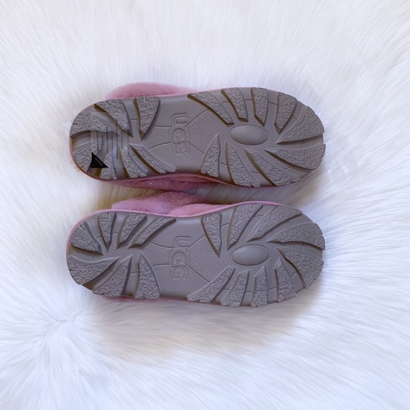 UGG Coquette Clog Slippers For Indoor/Outdoor - Picture 6 of 6